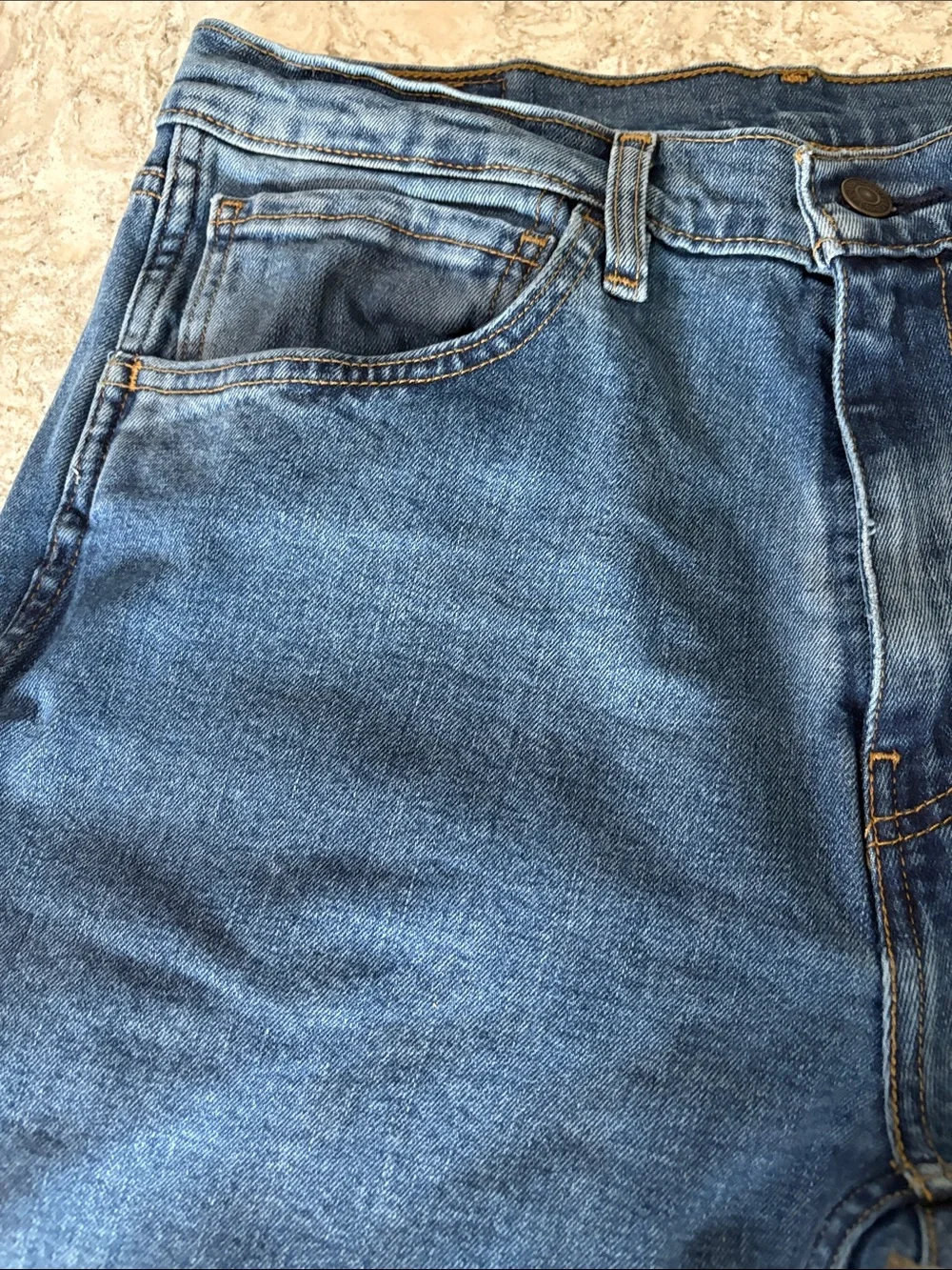 Levi's Men's Medium Blue Straight-Leg Jeans